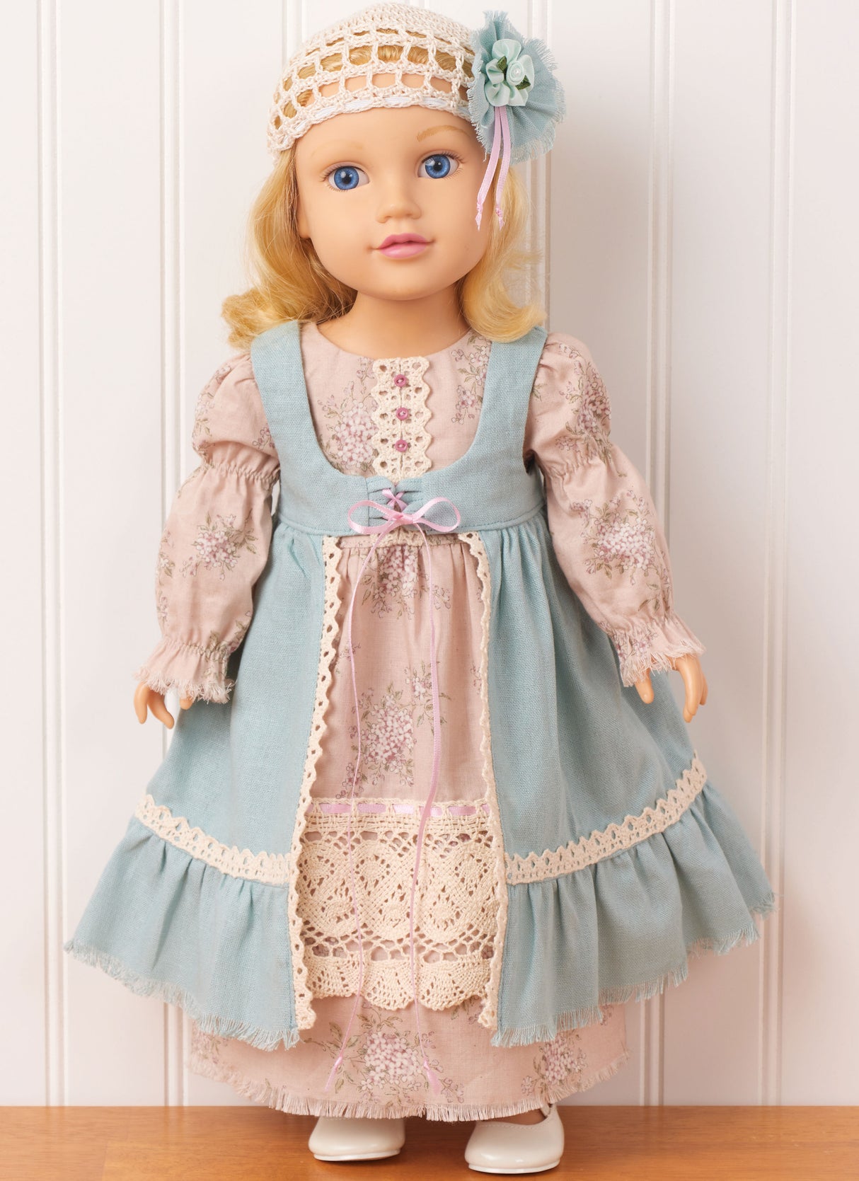 Patron McCall's n°8543 - Vêtements et accessoires pour poupées de 45 cm