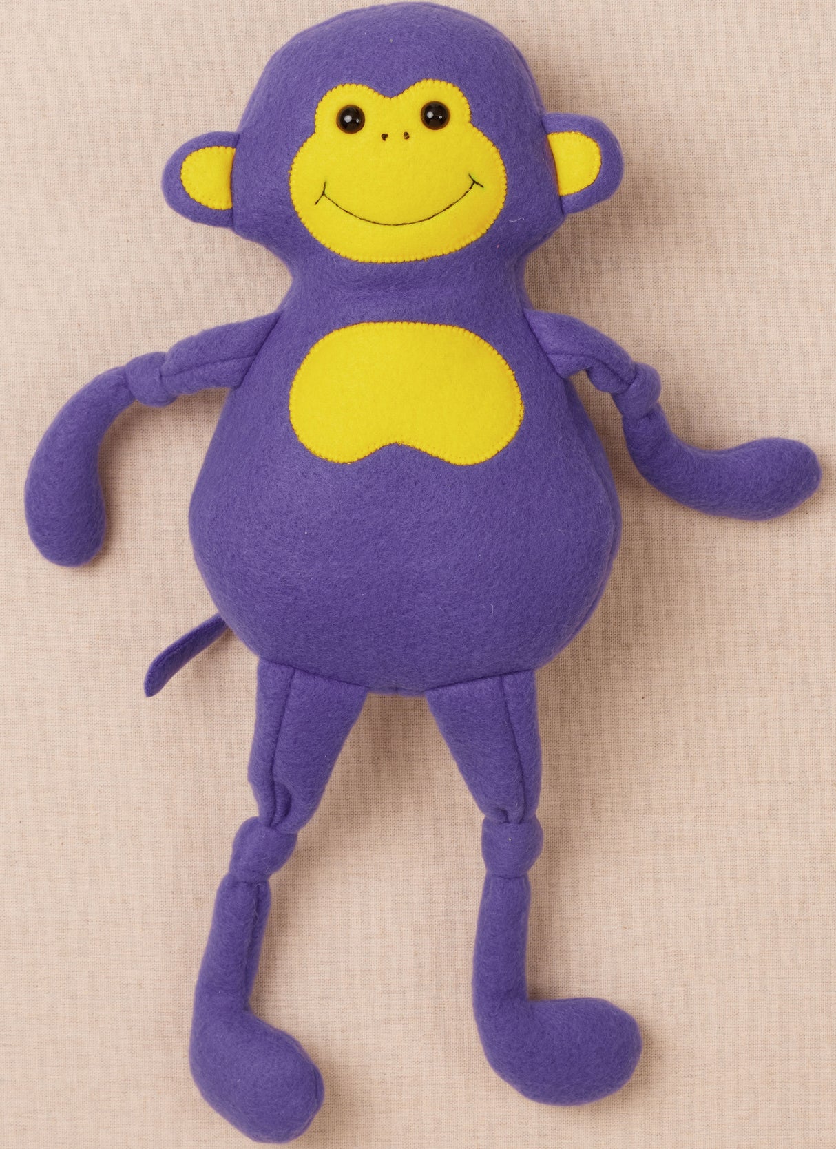 Patron McCall's n°8546 - Animaux en peluche de 43 cm