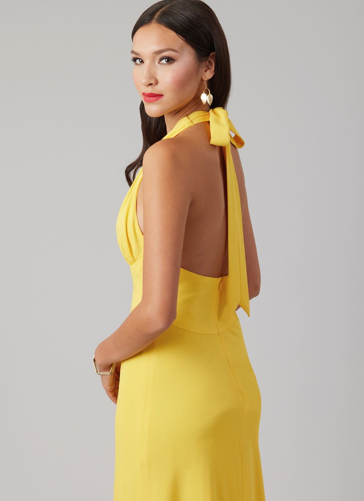 Patron McCall's n°8555 - Robe dos nu évasée