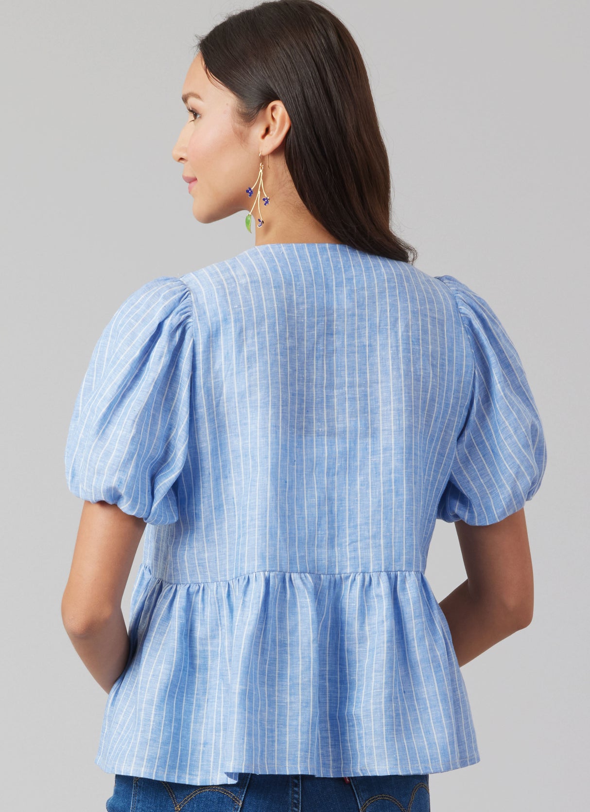 Patron McCall's n°8557 - Top noué devant