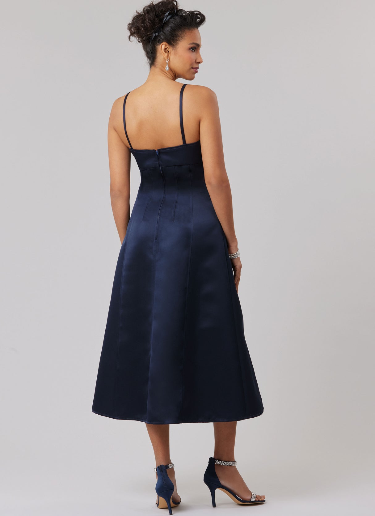 Patron McCall's n°8577 - Robe à épaules tombantes
