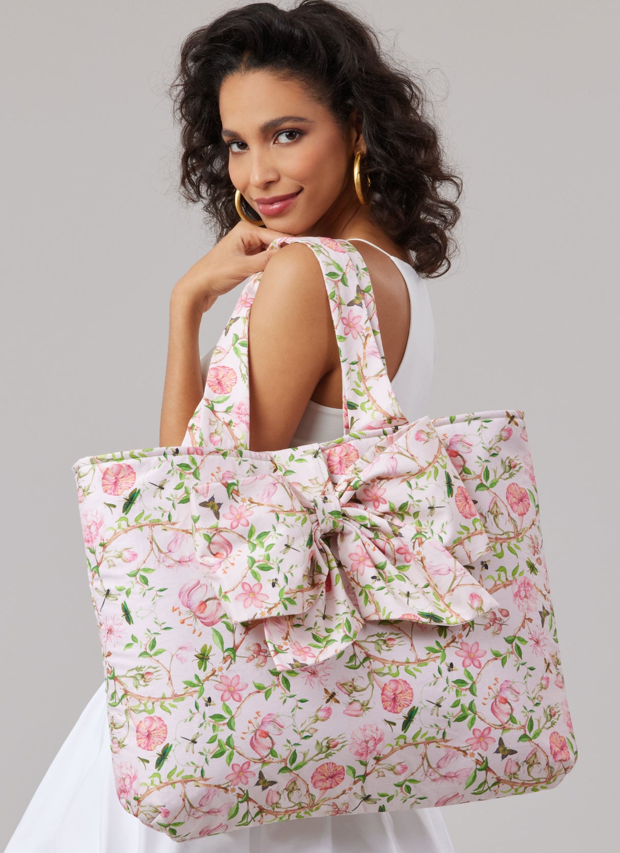 Patron McCall's n°8597 - Chapeaux et sacs