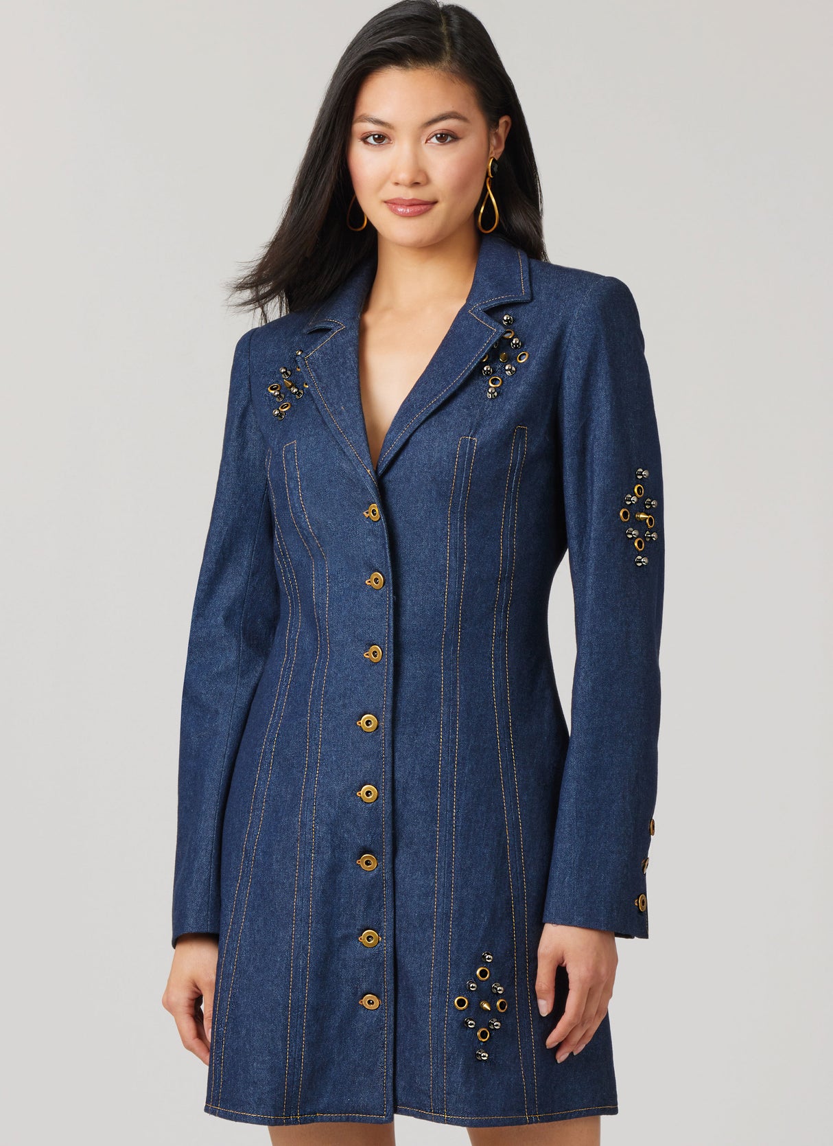 Patron McCall's n°8601 - Robe boutonnée