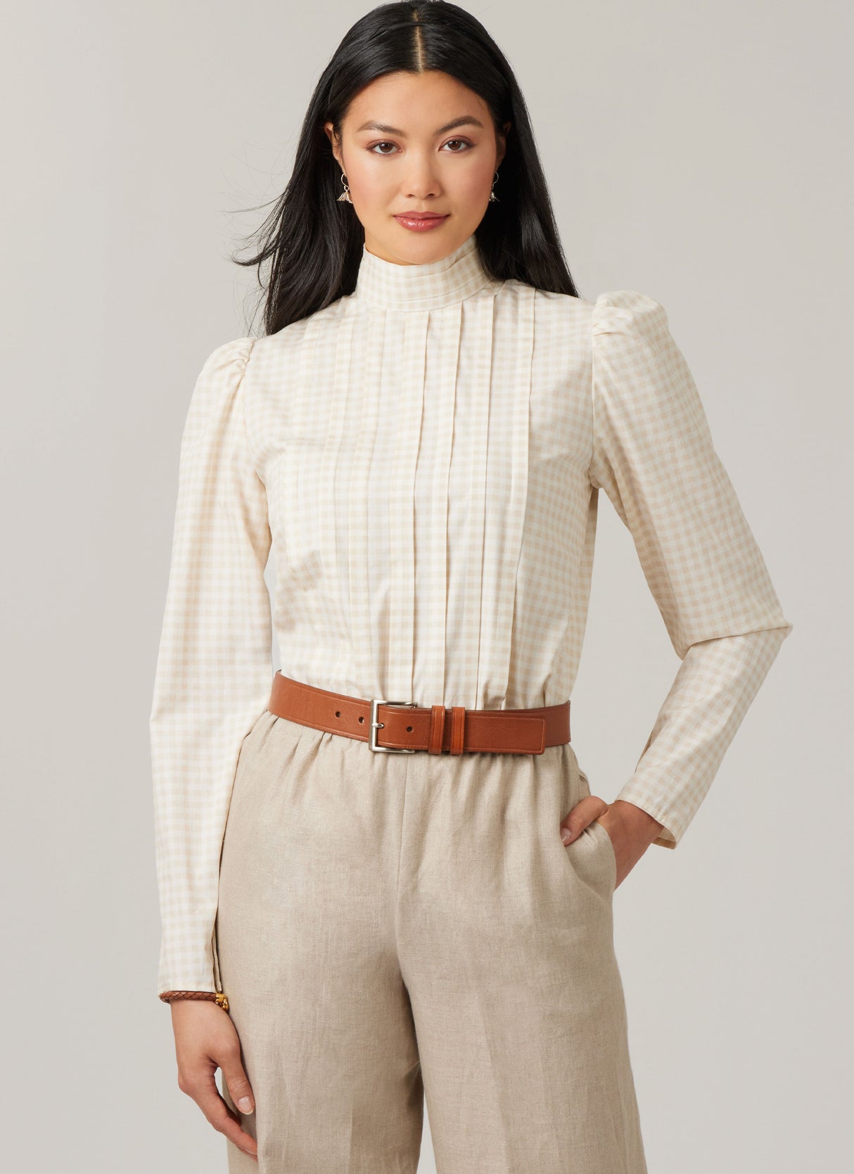 Patron McCall's n°8620 - Blouse boutonnée élégante