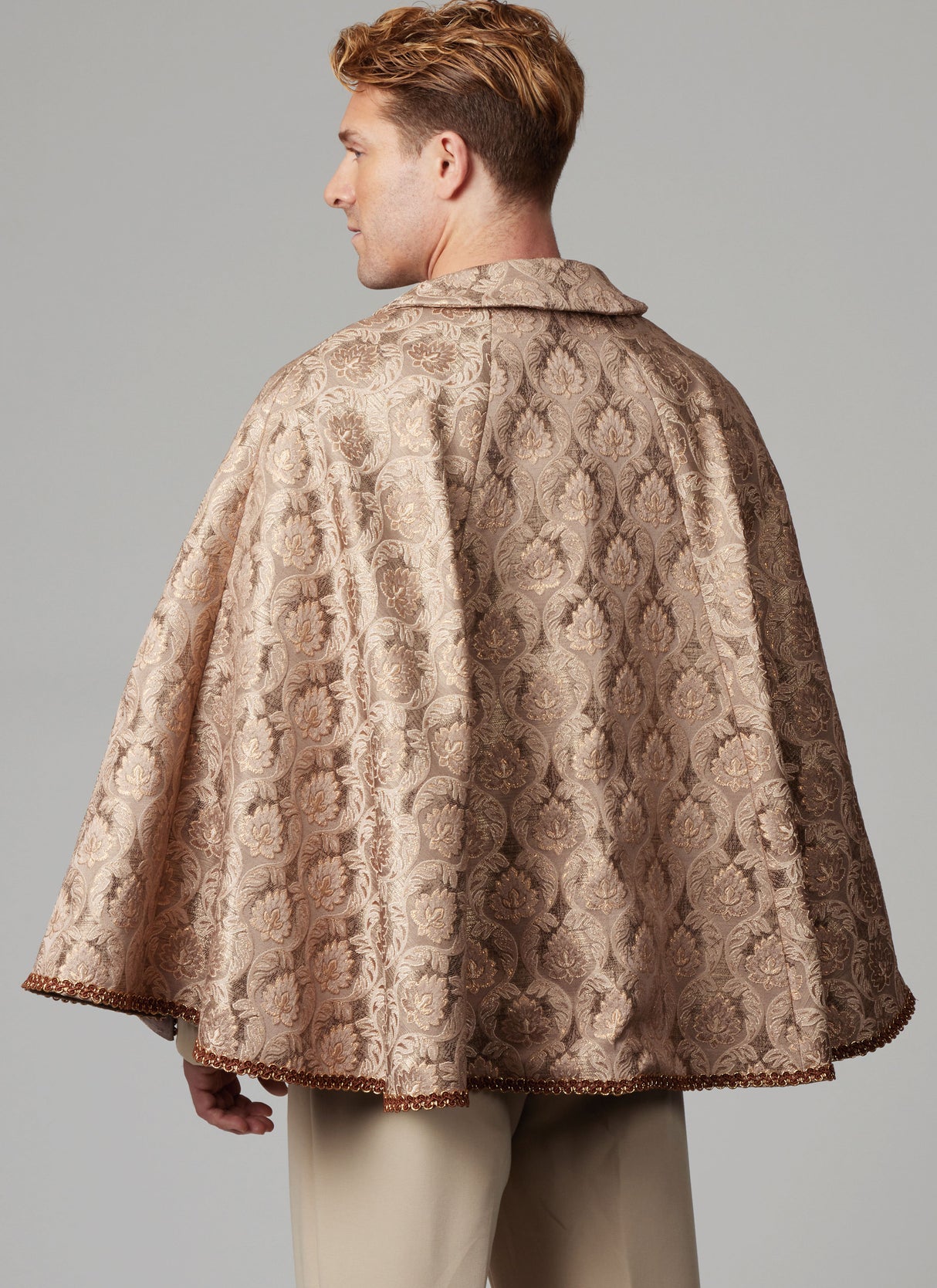 Patron McCall's n°8624 - Costume / Veste-cape homme