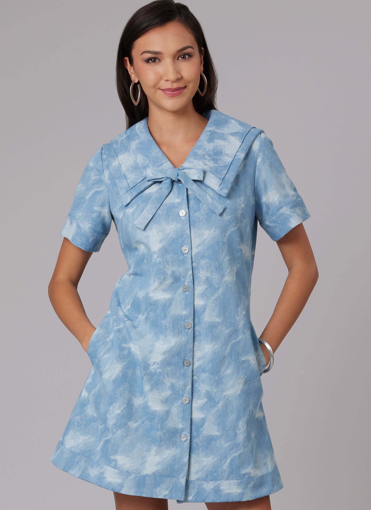 Patron McCall's n°8625 – Robe trapèze à col Claudine