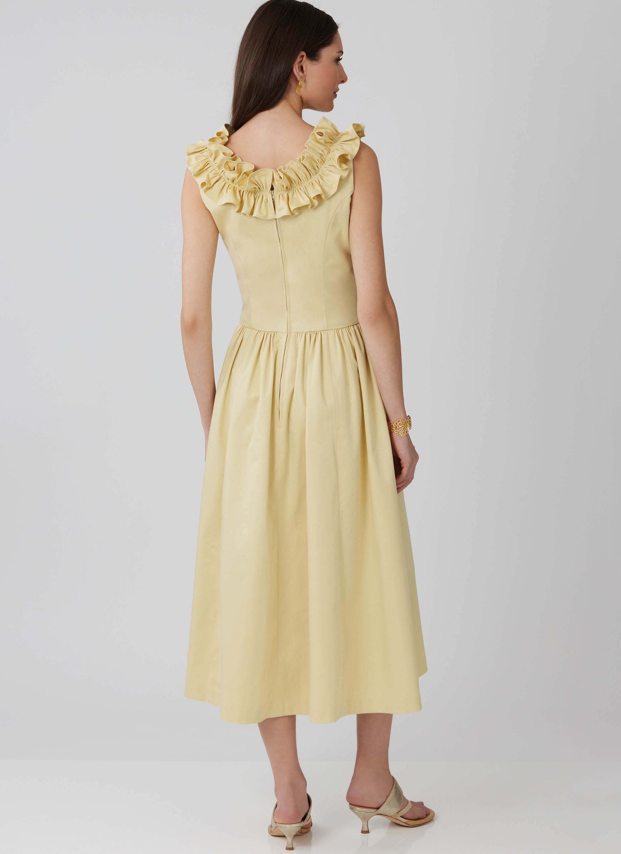 Patron McCall's n°8650 – Robes cintrées à coutures princesse