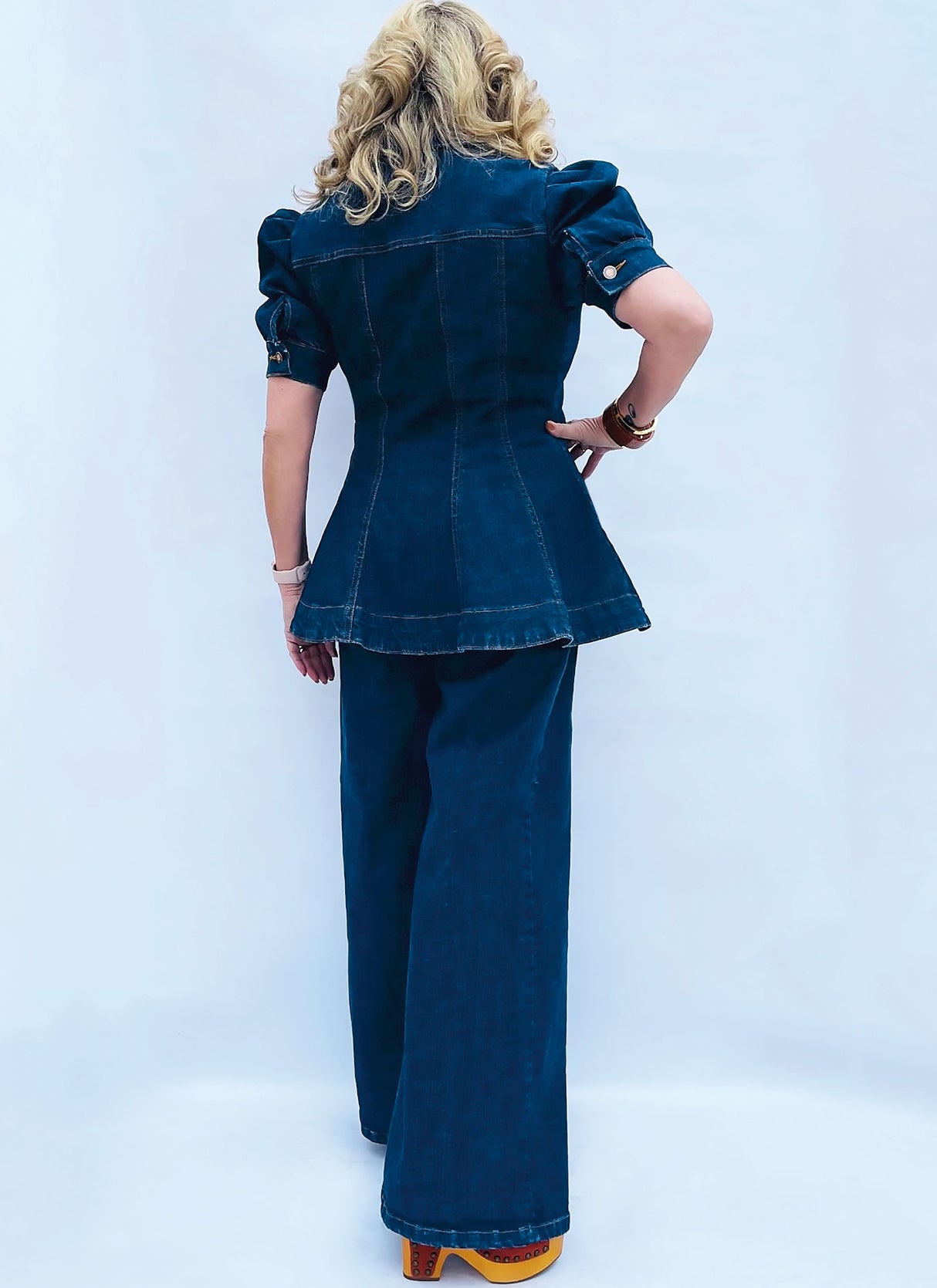 Patron Know Me n°2069 – Haut et pantalon pour femmes