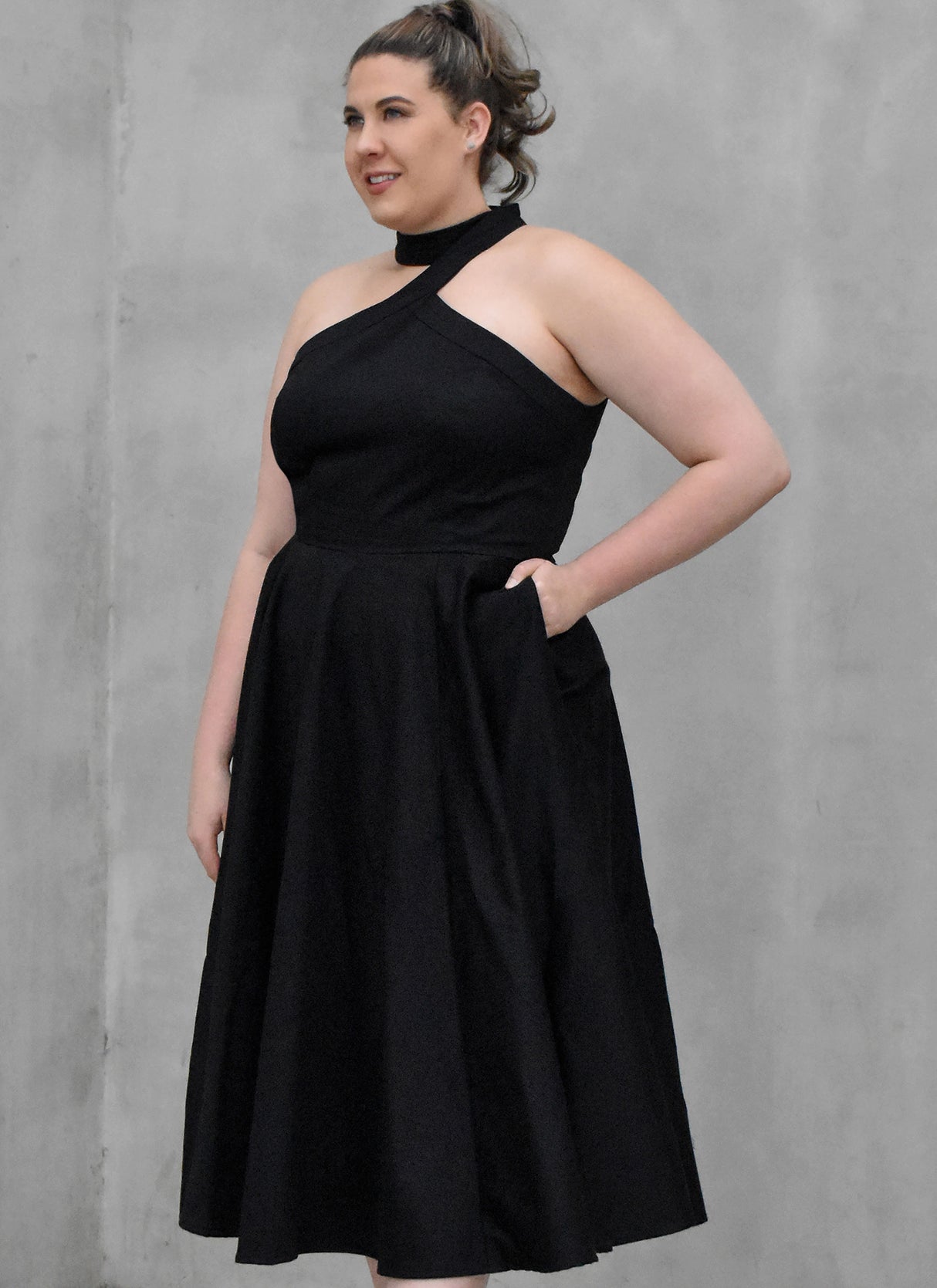 Patron Know Me n°2085 – Robe à épaules dénudées pour femmes