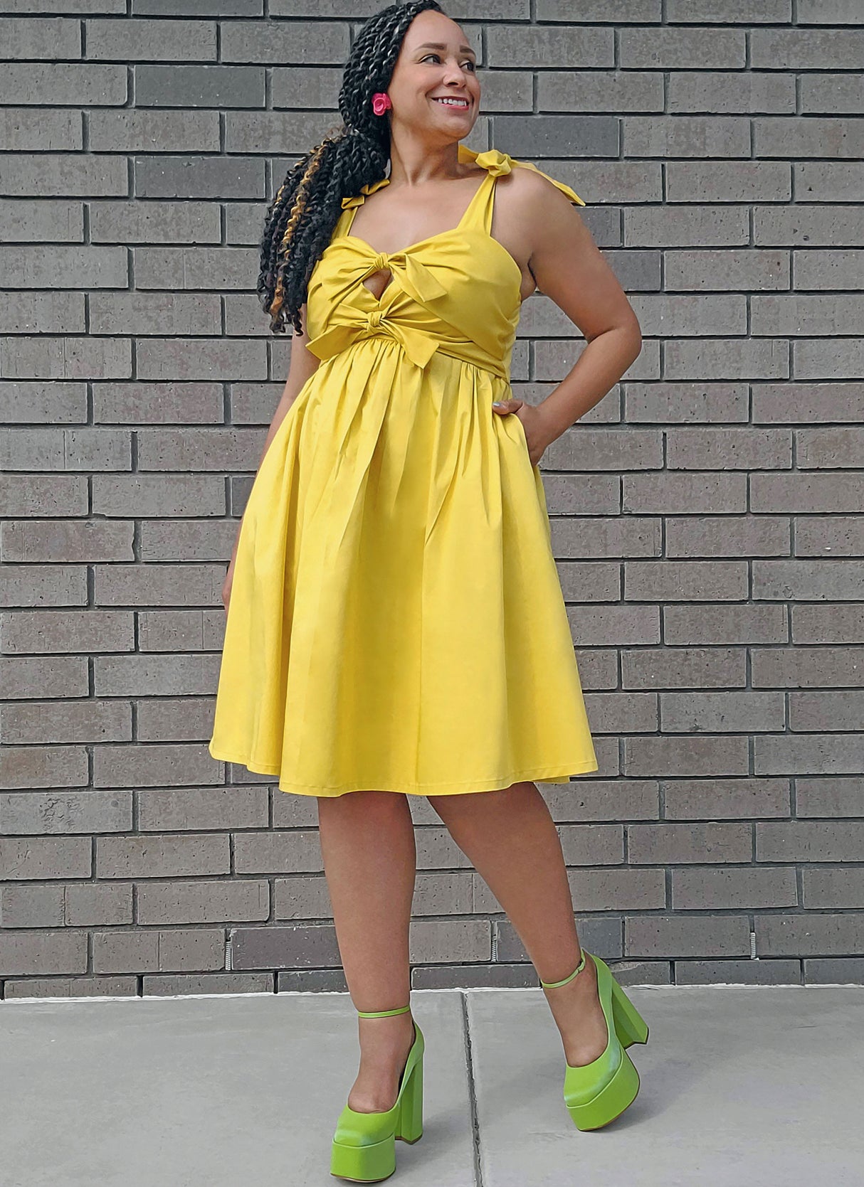 Patron Know Me n°2116 – Robe ou combinaison à nœud devant
