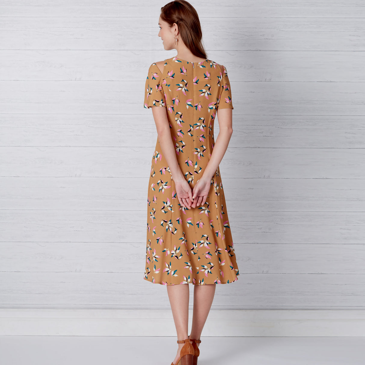 Patron New Look n°6652 - Robe ajustée et évasée
