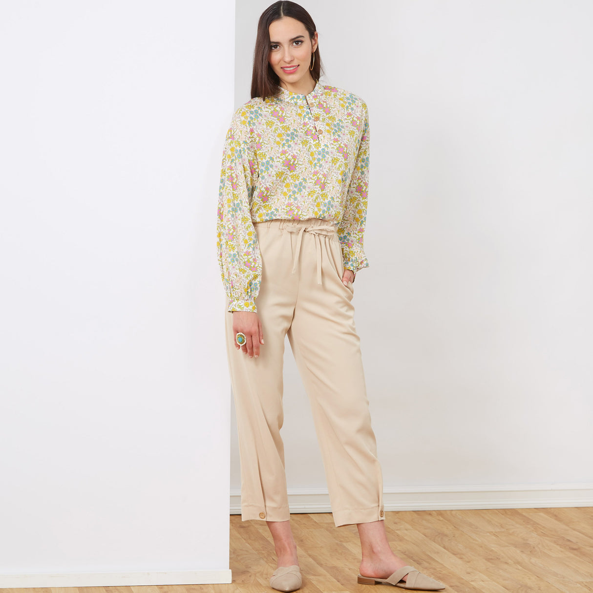 Patron New Look n°6704 - Ensemble blouse col montant et pantalon bouffant