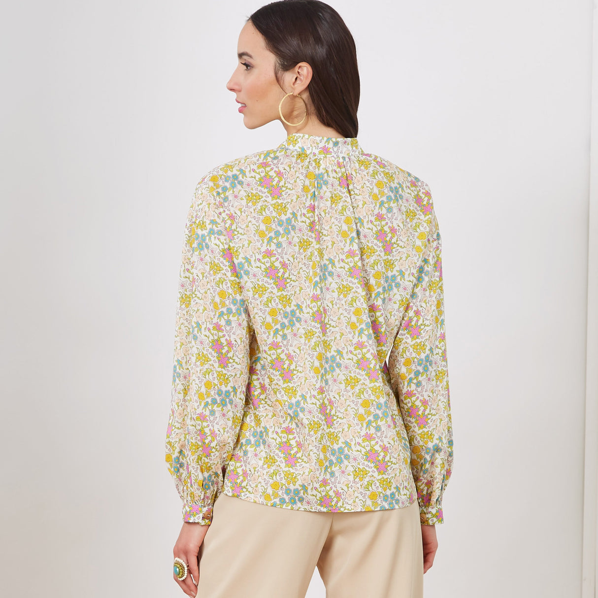 Patron New Look n°6704 - Ensemble blouse col montant et pantalon bouffant