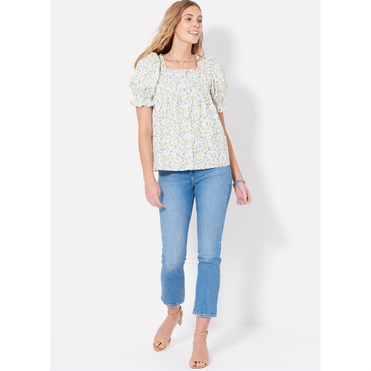 Patron New Look n°6719 - Hauts boutonnés pour femme