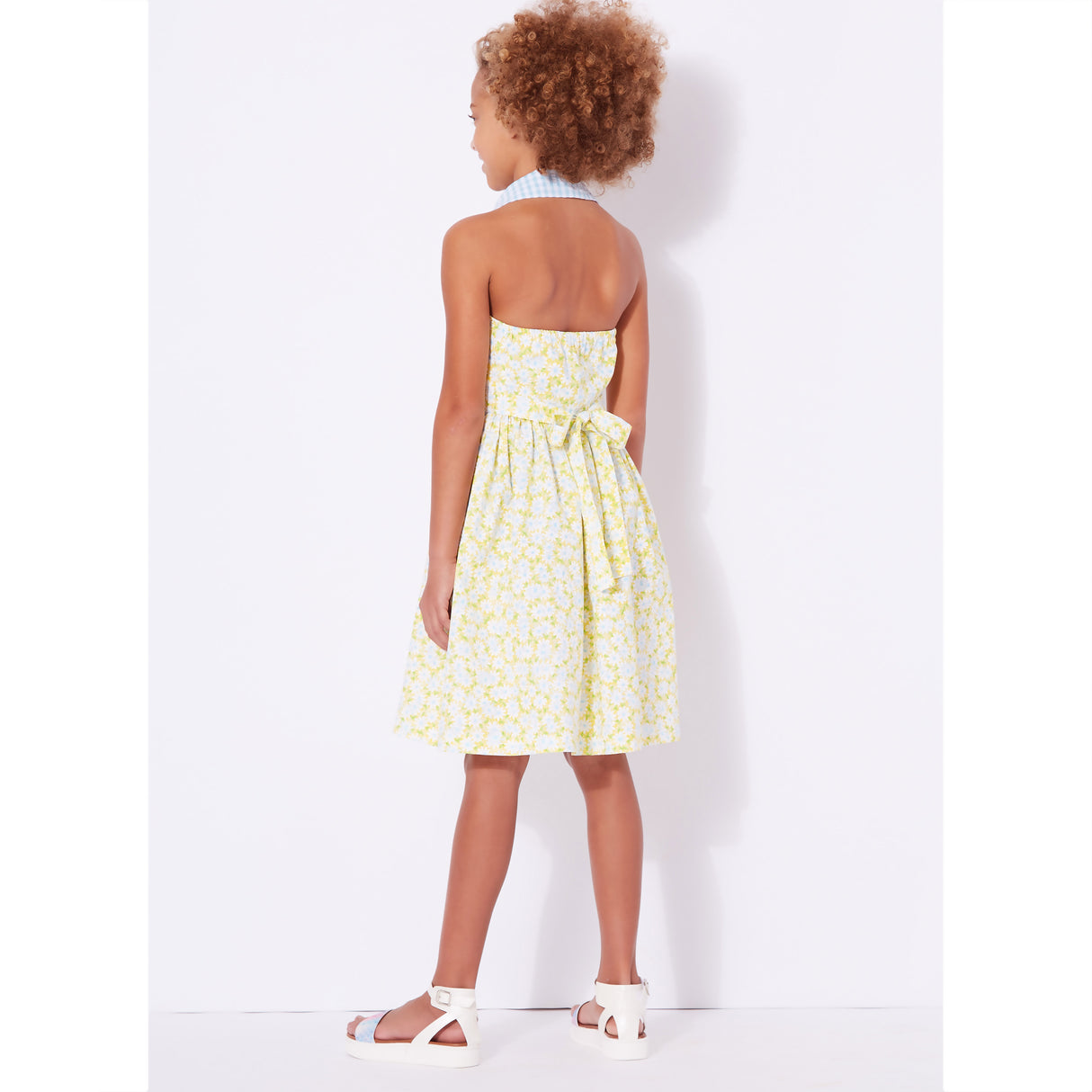 Patron New Look n°6727 - Robe pour fille avec col claudine