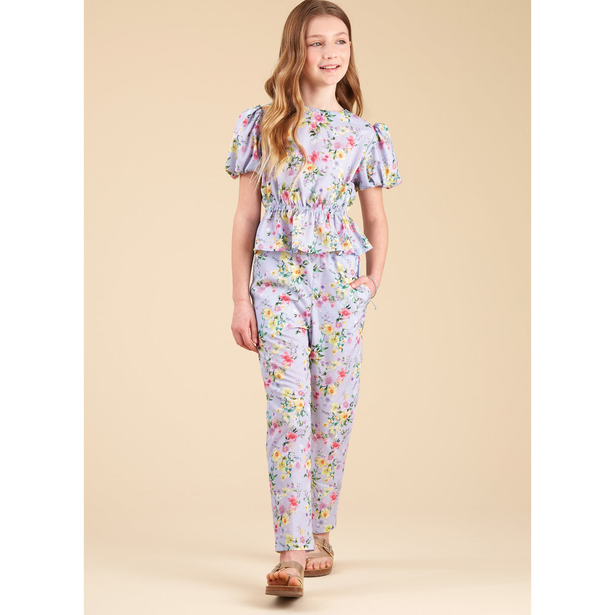 Patron New Look n°6739 – Robe, haut et pantalon pour filles