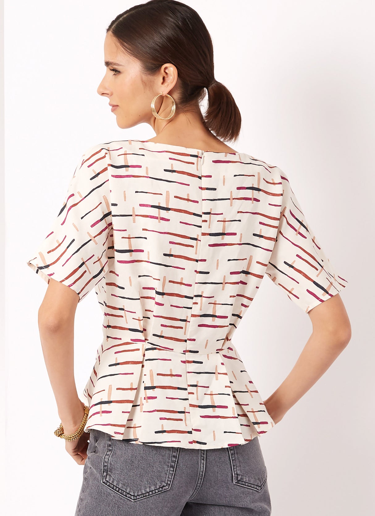 Patron New Look n°6753 – Top féminin à basque