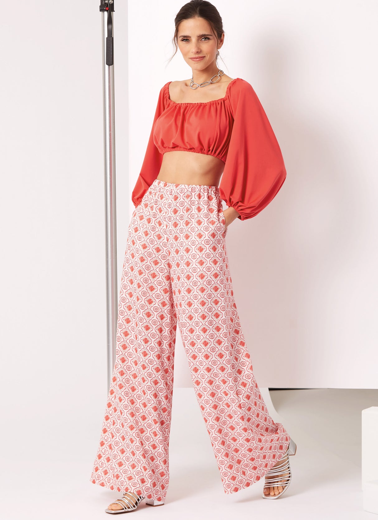 Patron New Look n°6758 – Ensemble haut et pantalon pour femme