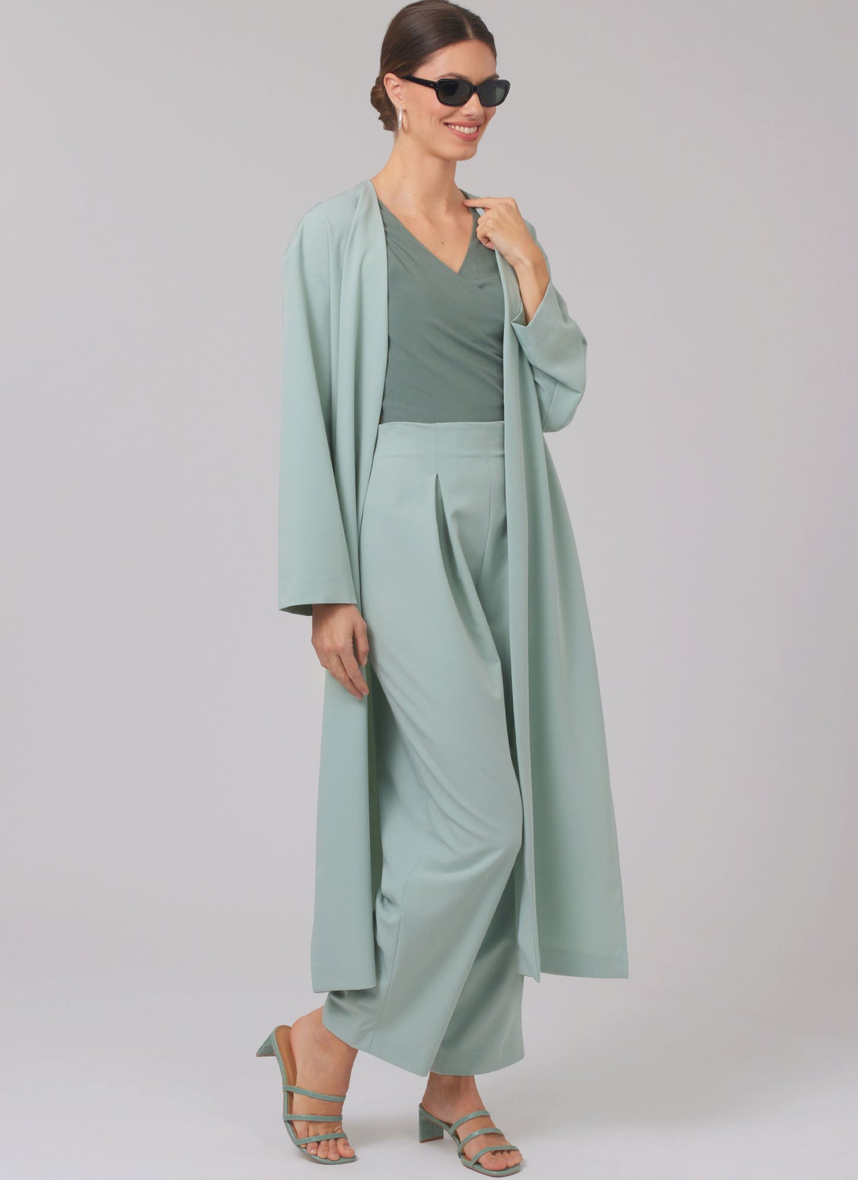Patron New Look n°6796 – Manteau, hauts & pantalon