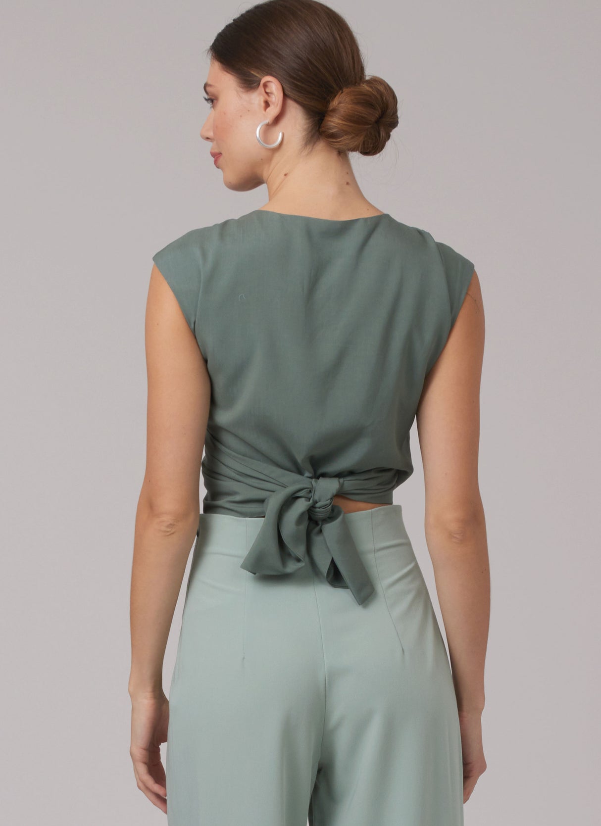 Patron New Look n°6796 – Manteau, hauts & pantalon