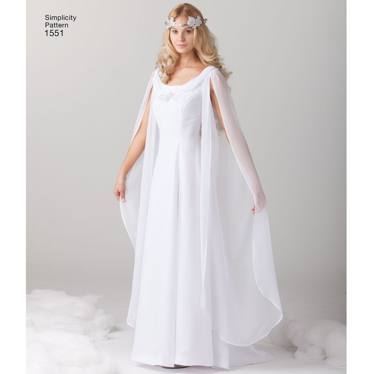 Patron Simplicity n°1551 – Robe médiévale