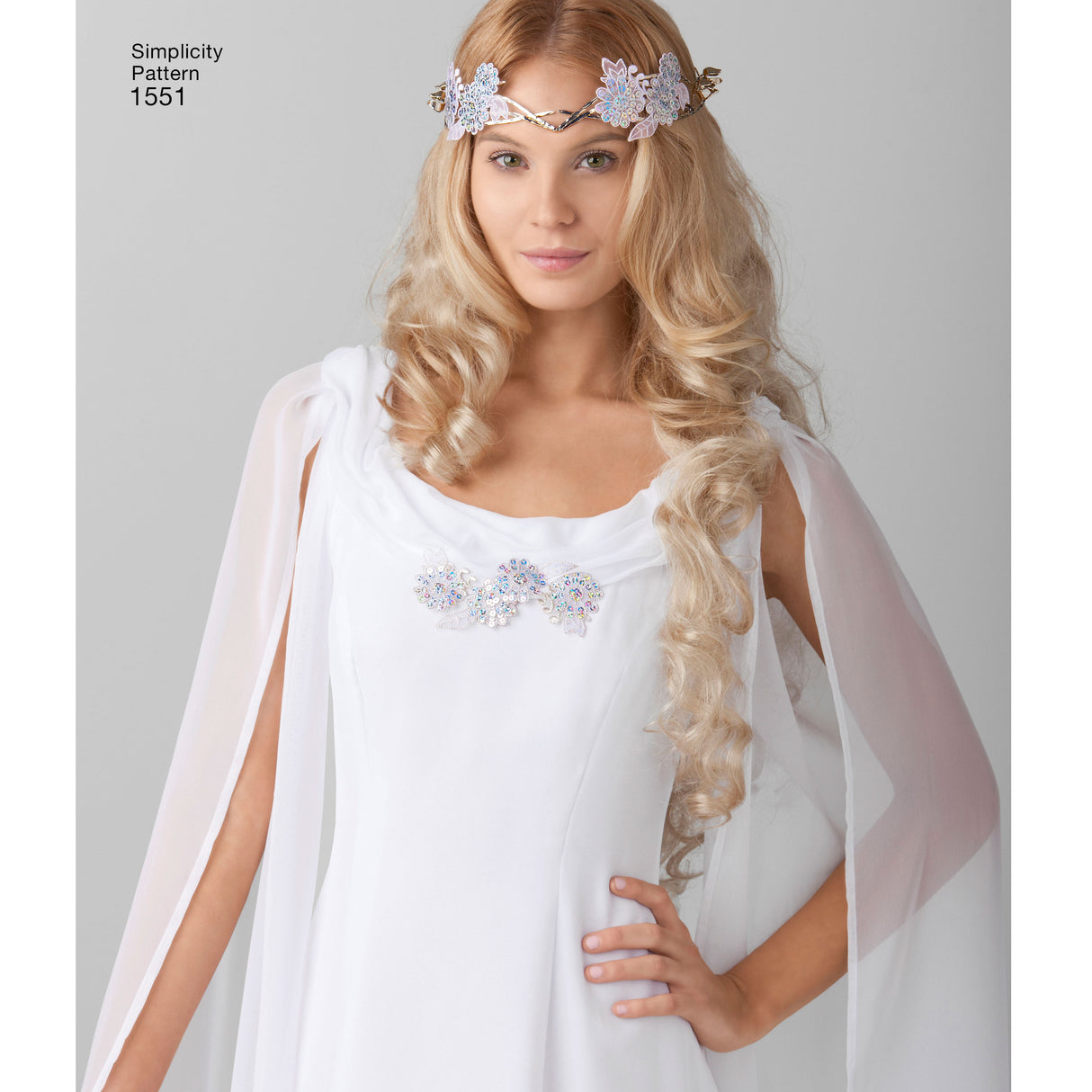 Patron Simplicity n°1551 – Robe médiévale