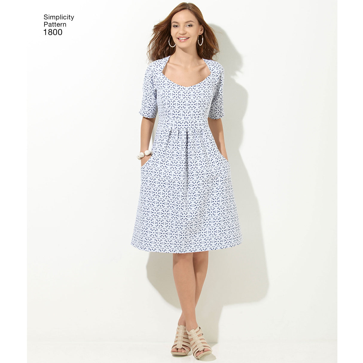 Patron Simplicity n°1800 – Robe ajustée femme
