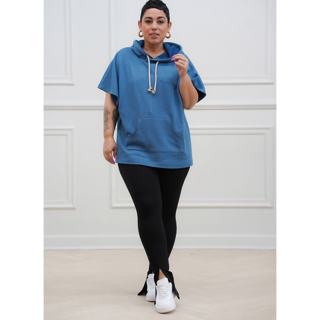 Patron Simplicity n°9636 – Sweat à capuche oversize et legging pour femmes