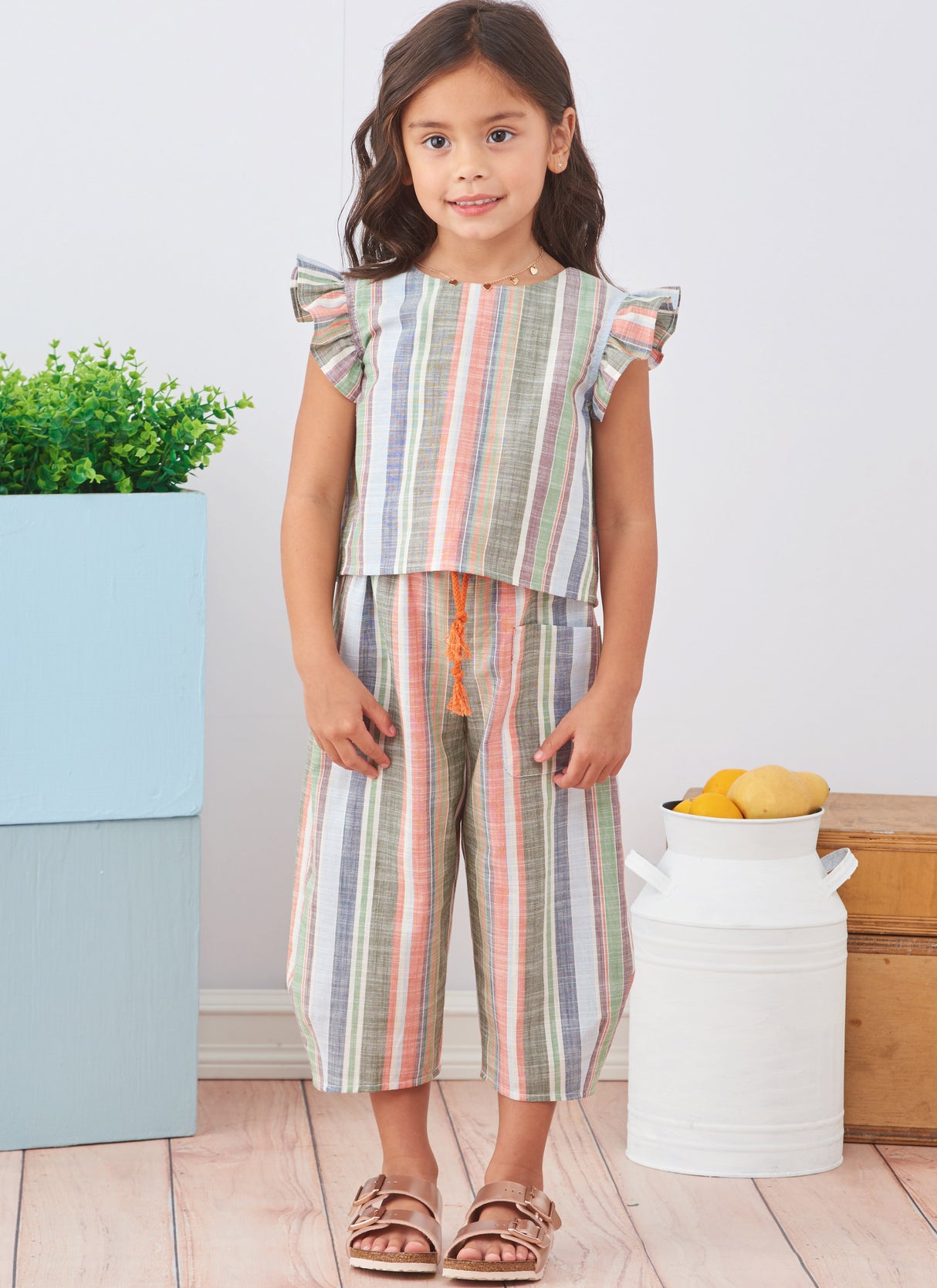 Patron Simplicity n°9761 – Robe, haut et pantalon pour enfants et jeunes filles
