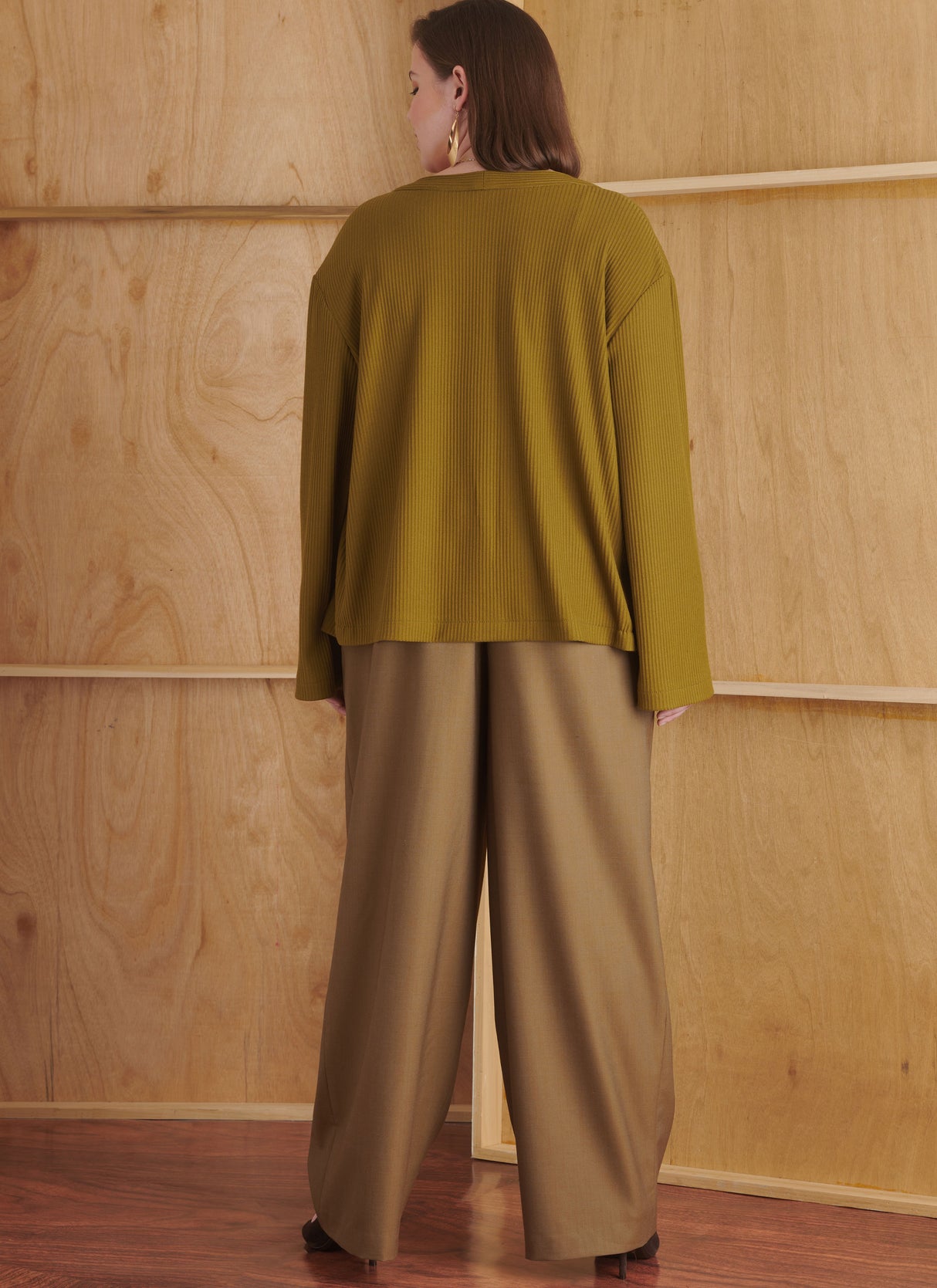 Patron Simplicity n°9827 – Pantalons en deux longueurs, caraco et cardigan pour femmes