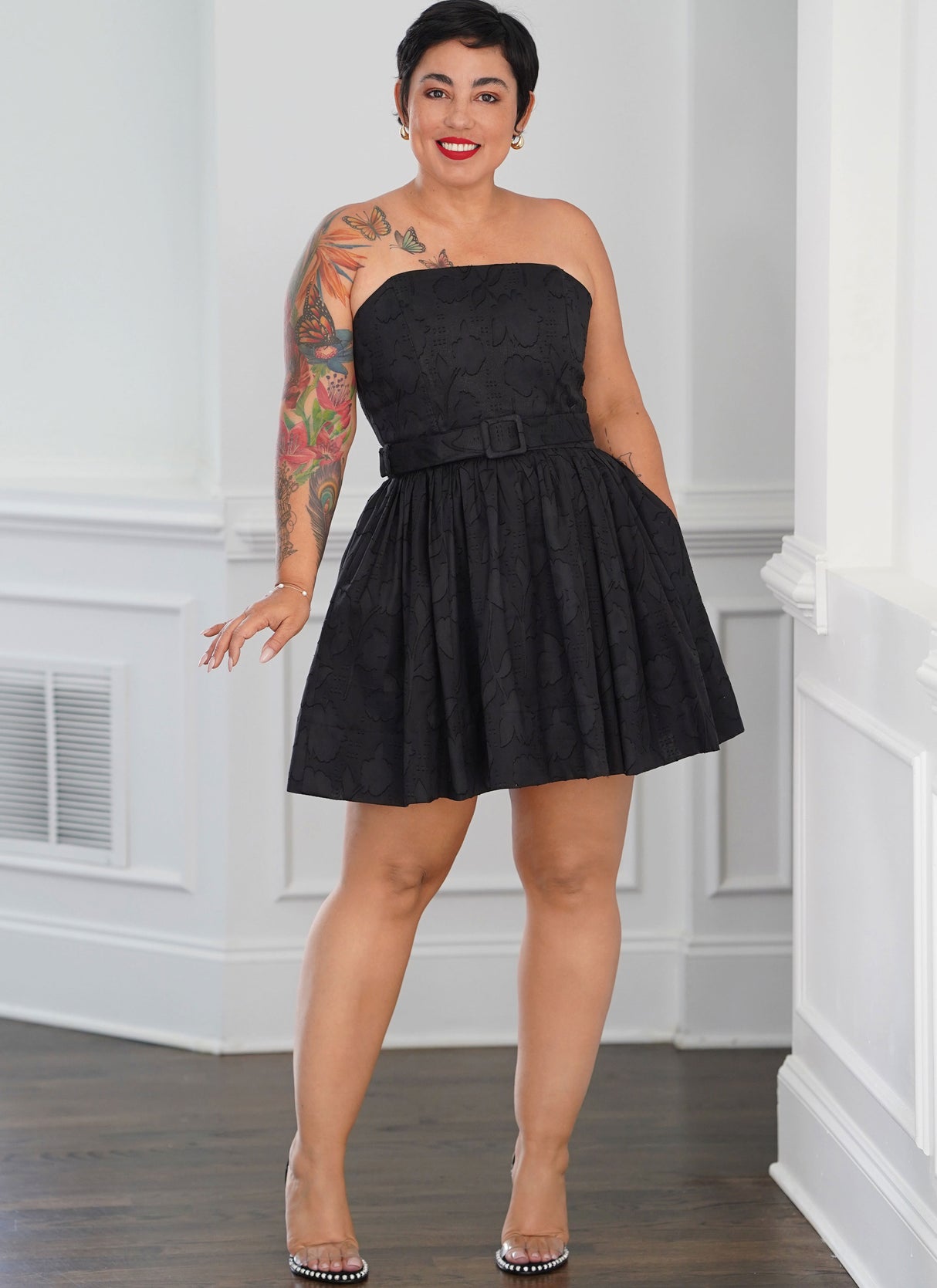 Patron Simplicity n°9917 – Robe ceinturée à encolure carrée