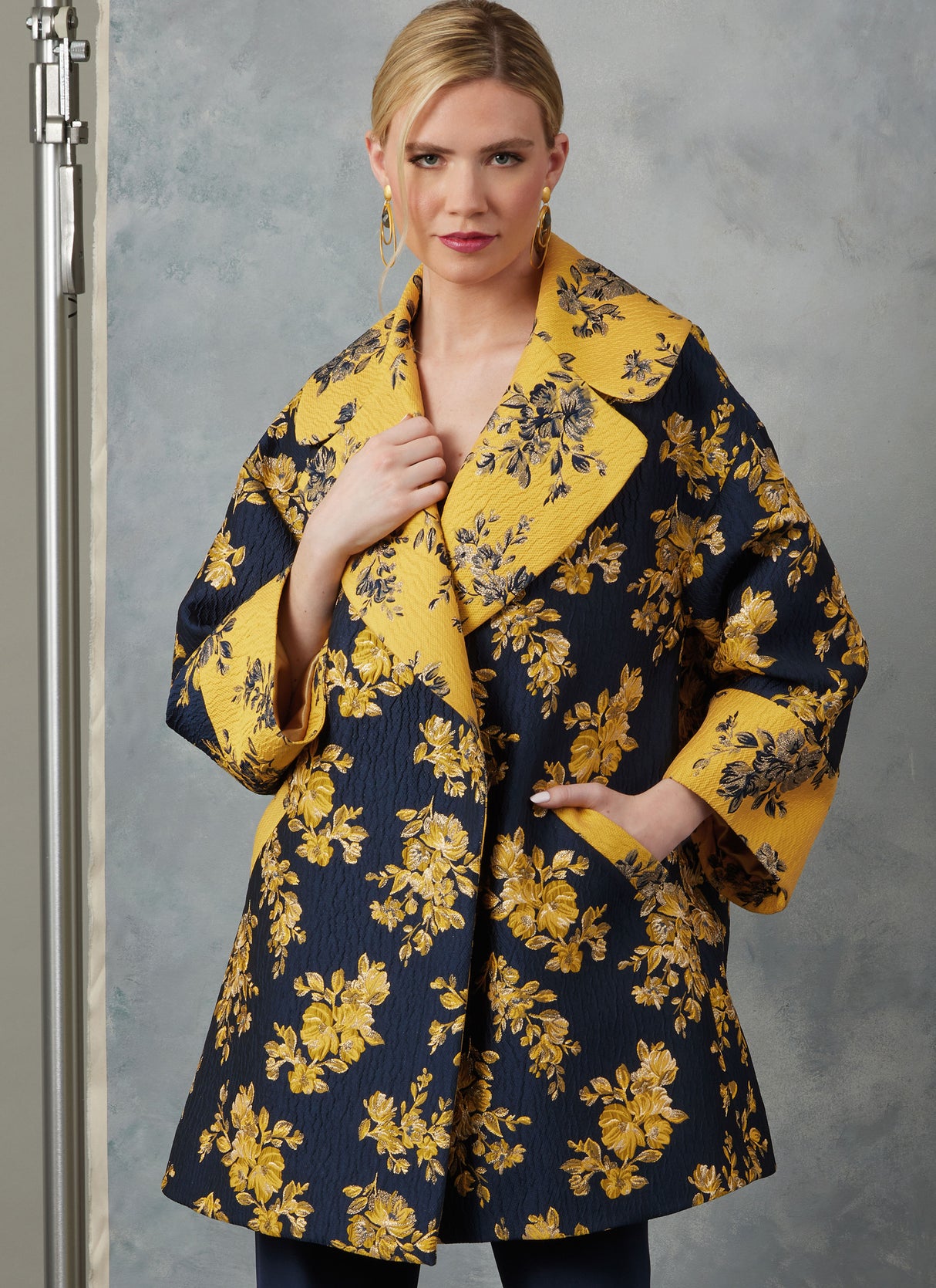 Patron Vogue n°2052 - Veste ample avec col à revers