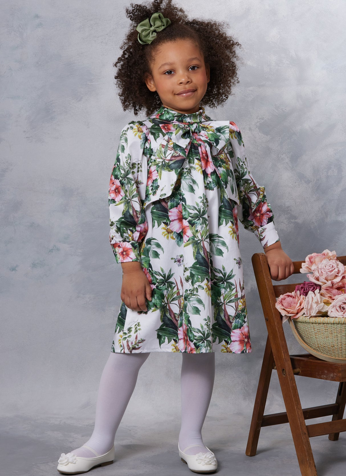 Patron Vogue n°2059 - Robe trapèze élégante avec col contrastant