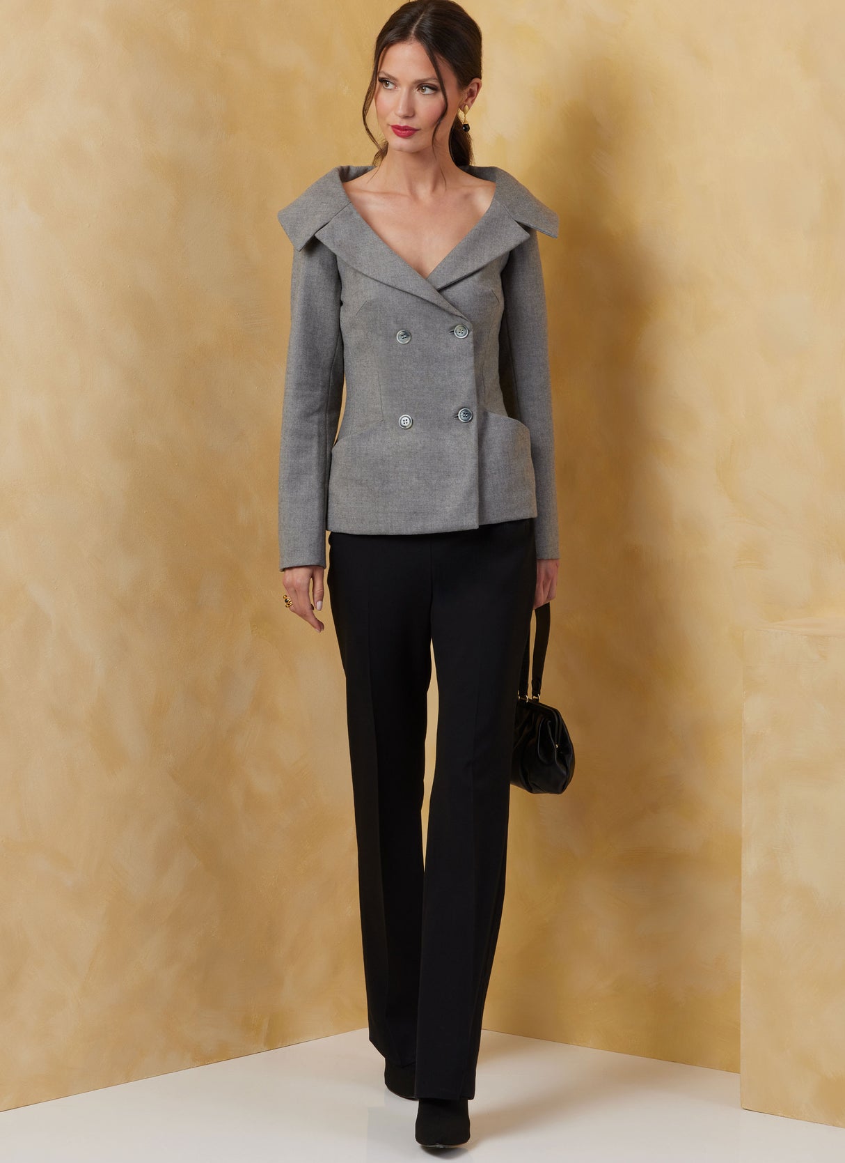 Patron Vogue n°2073 - Veste ajustée avec variations de manches