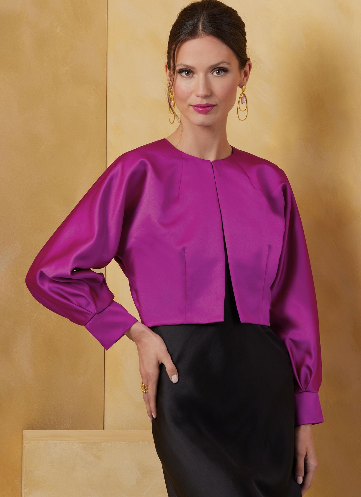Patron Vogue n°2079 - Boléro féminin décliné en trois styles élégants