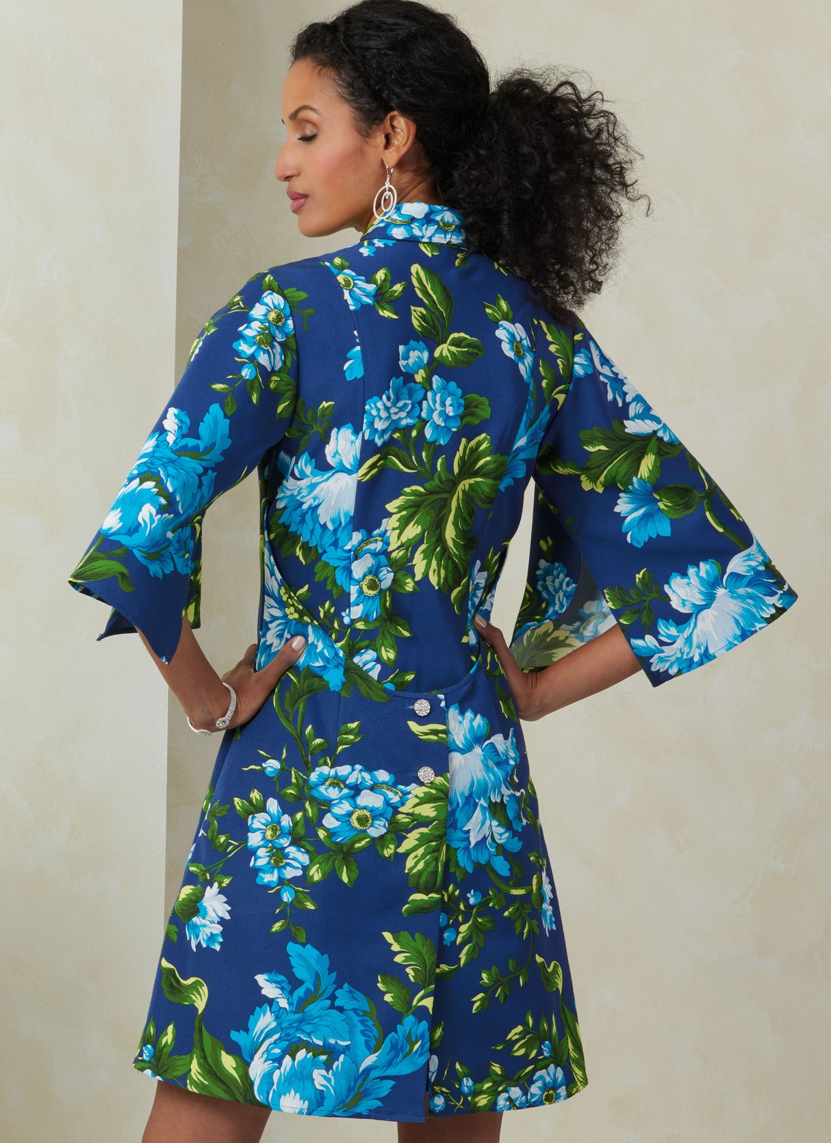 Patron Vogue n°2083 - Robe polo asymétrique deux longueurs