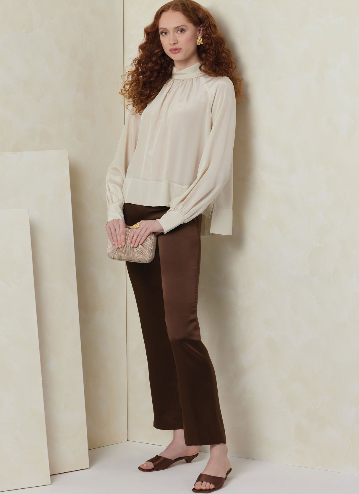 Patron Vogue n°2090 - Top col roulé et manches raglan