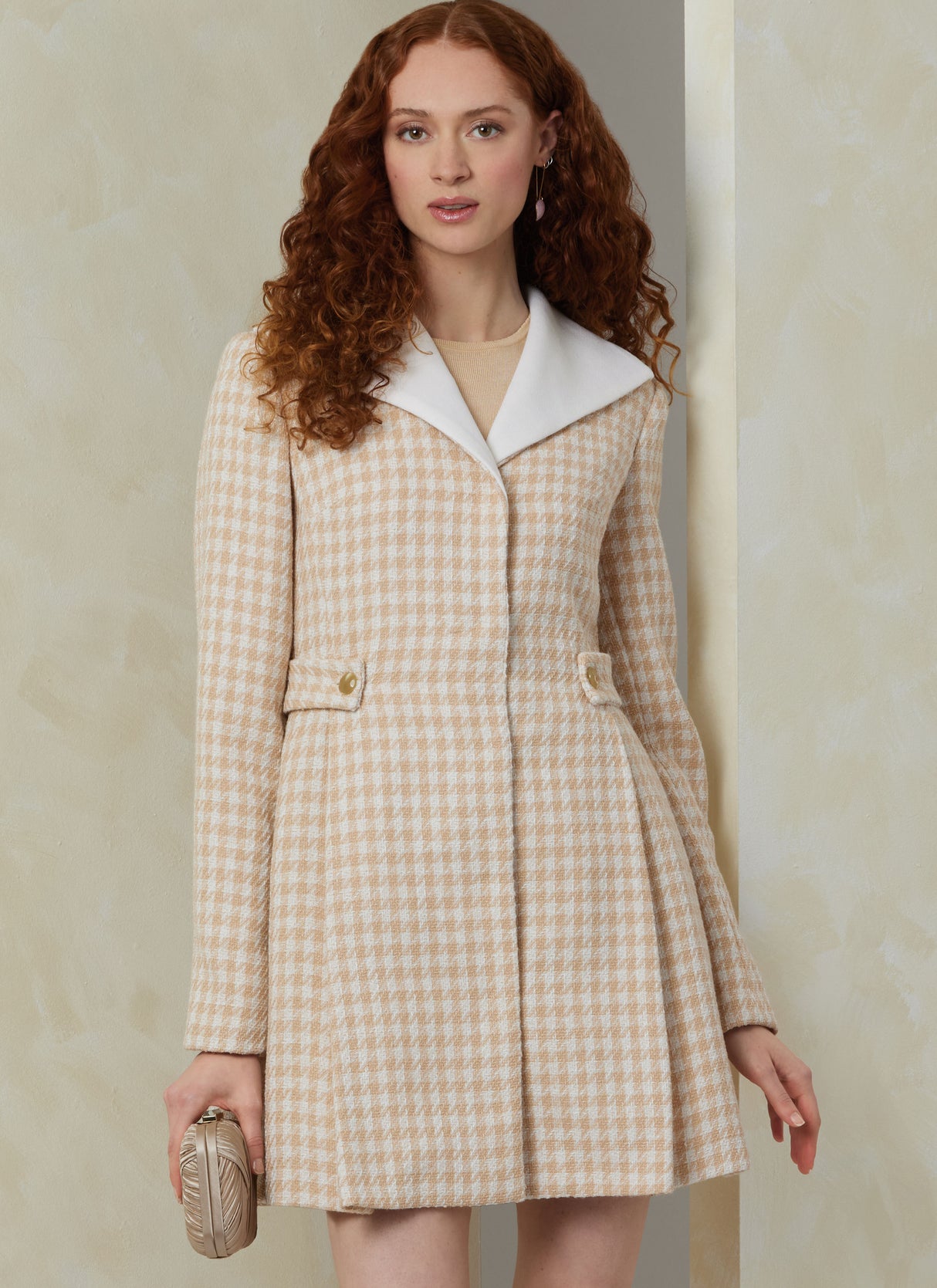 Patron Vogue n°2092 - Manteau couture à manches longues & ceinture
