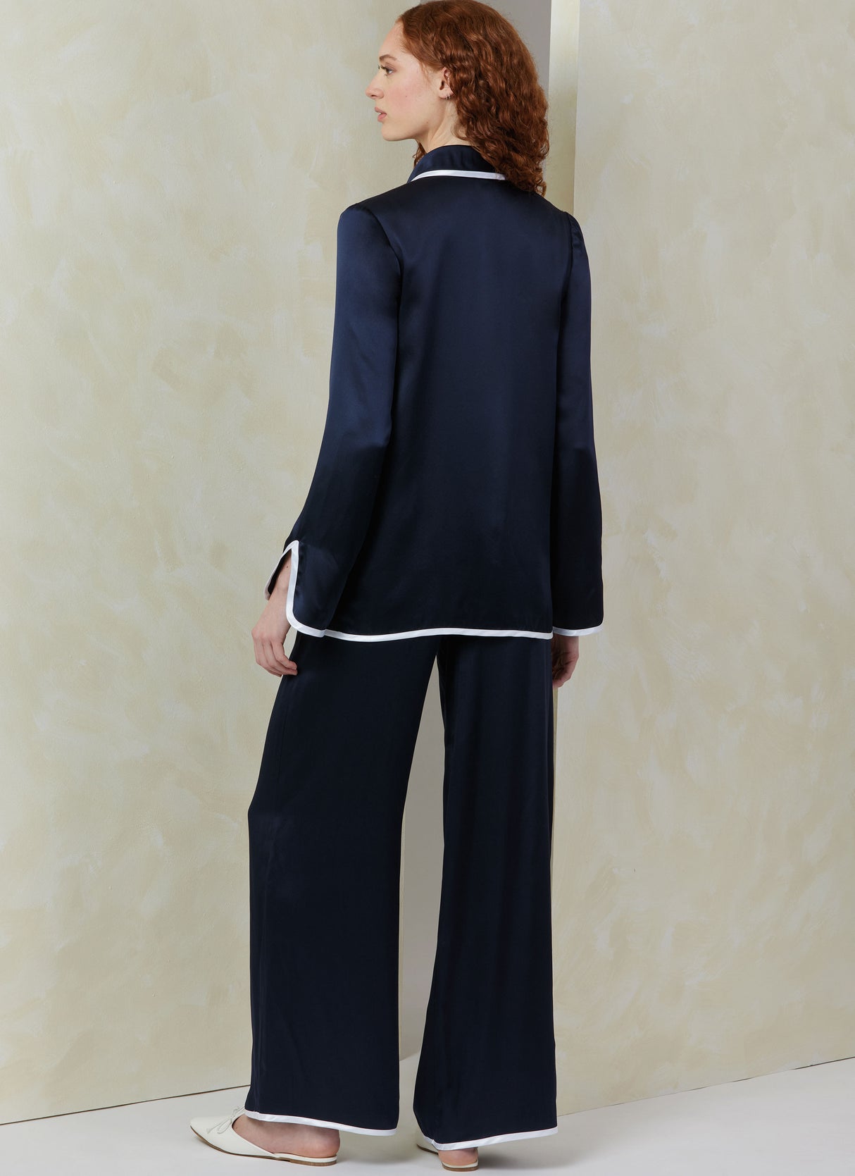 Patron Vogue n°2099 - Pyjama chic avec pantalon élastiqué