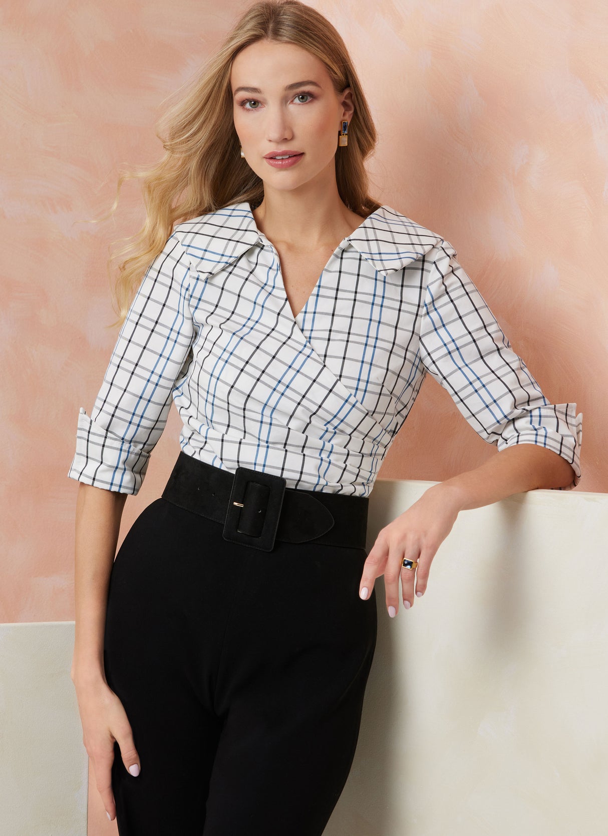 Patron Vogue n°2113 - Top ajusté col v & manches courtes ou longues