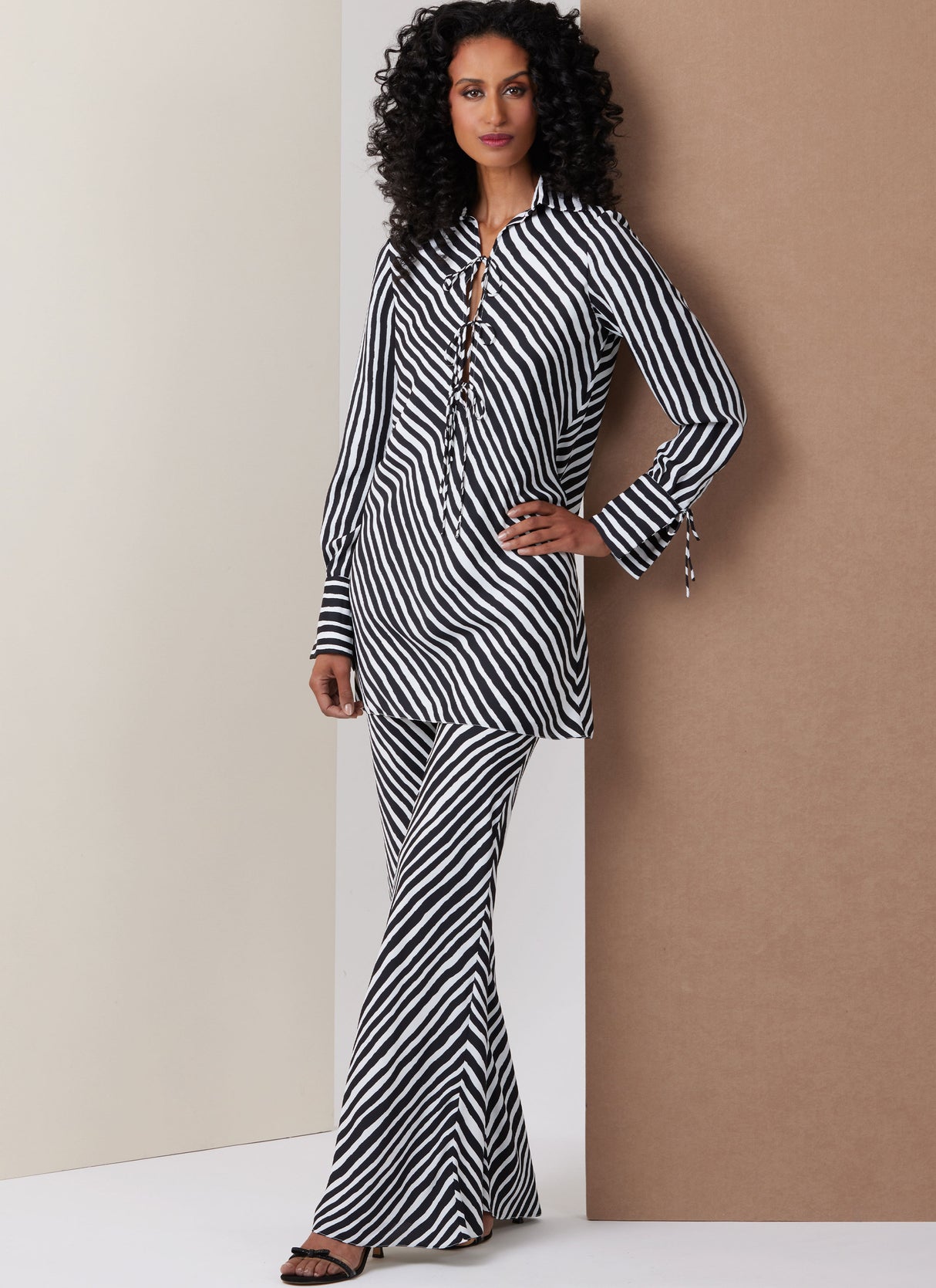 Patron Vogue n°2140 – Tunique à manches variées & pantalon évasé