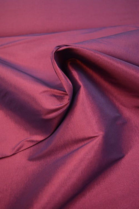 Soie sauvage : guide complet des soies sauvages en couture