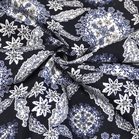 Batiste 100% coton - Rosace florale bleu marine