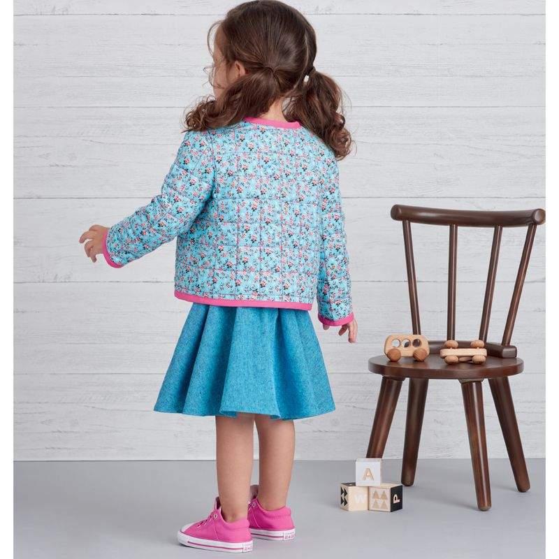 Patron Simplicity S9485.A - Haut en maille, Veste, Gilet, Jupe et Pantalon pour tout petits