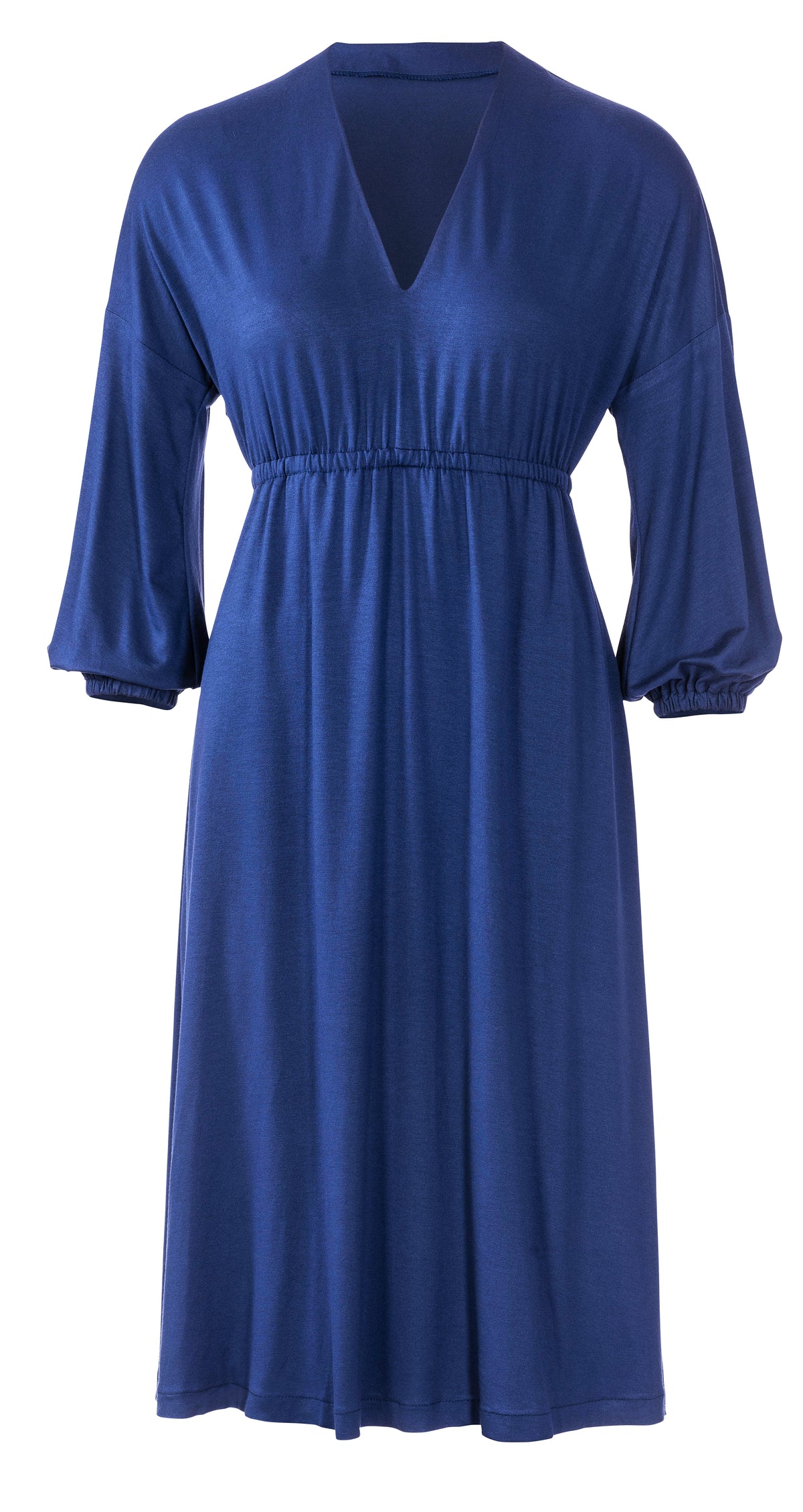 Robe bleue à décolleté en V, taille empire et manches trois-quarts élastiquées, coupe fluide et longueur midi.