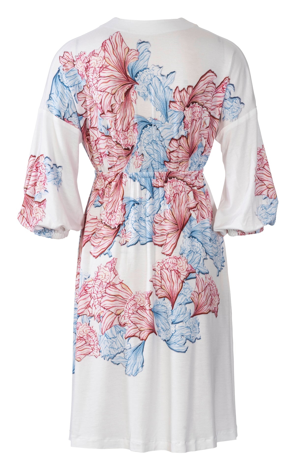 Robe blanche à imprimé floral rouge et bleu, manches bouffantes élastiquées et ceinture élastique à la taille.