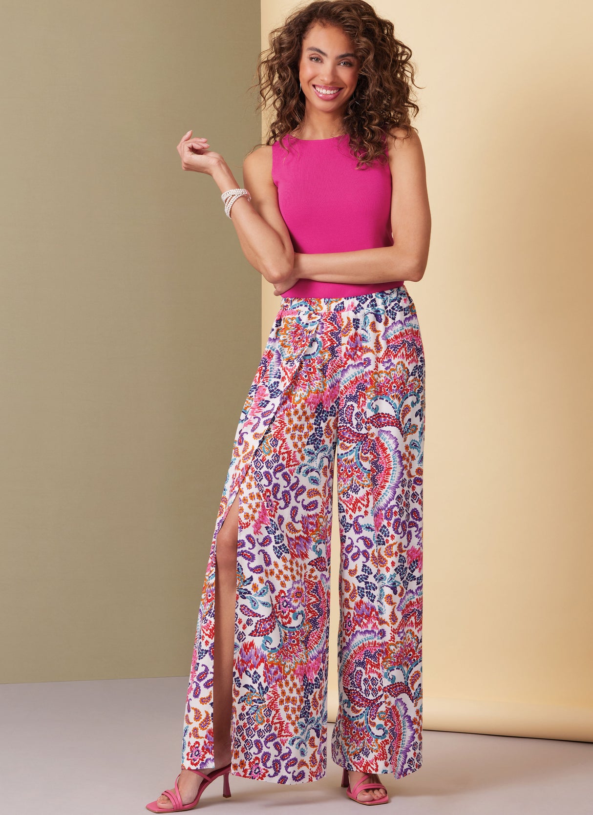 Patron Butterick n°7000 - Short ou pantalon semi-ajusté avec devant croisé