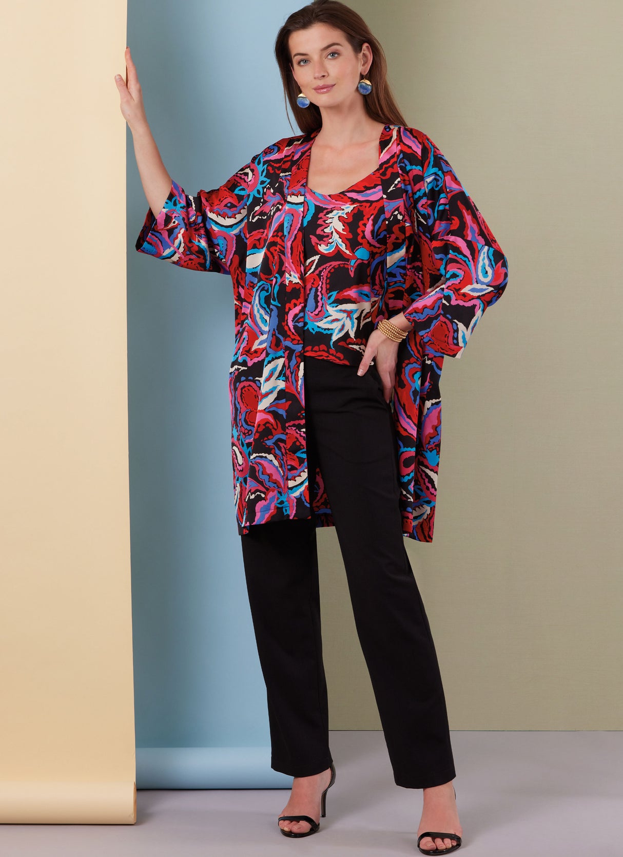 Patron Butterick n°7001 - Ensemble veste ample, caraco en biais et pantalon ajusté