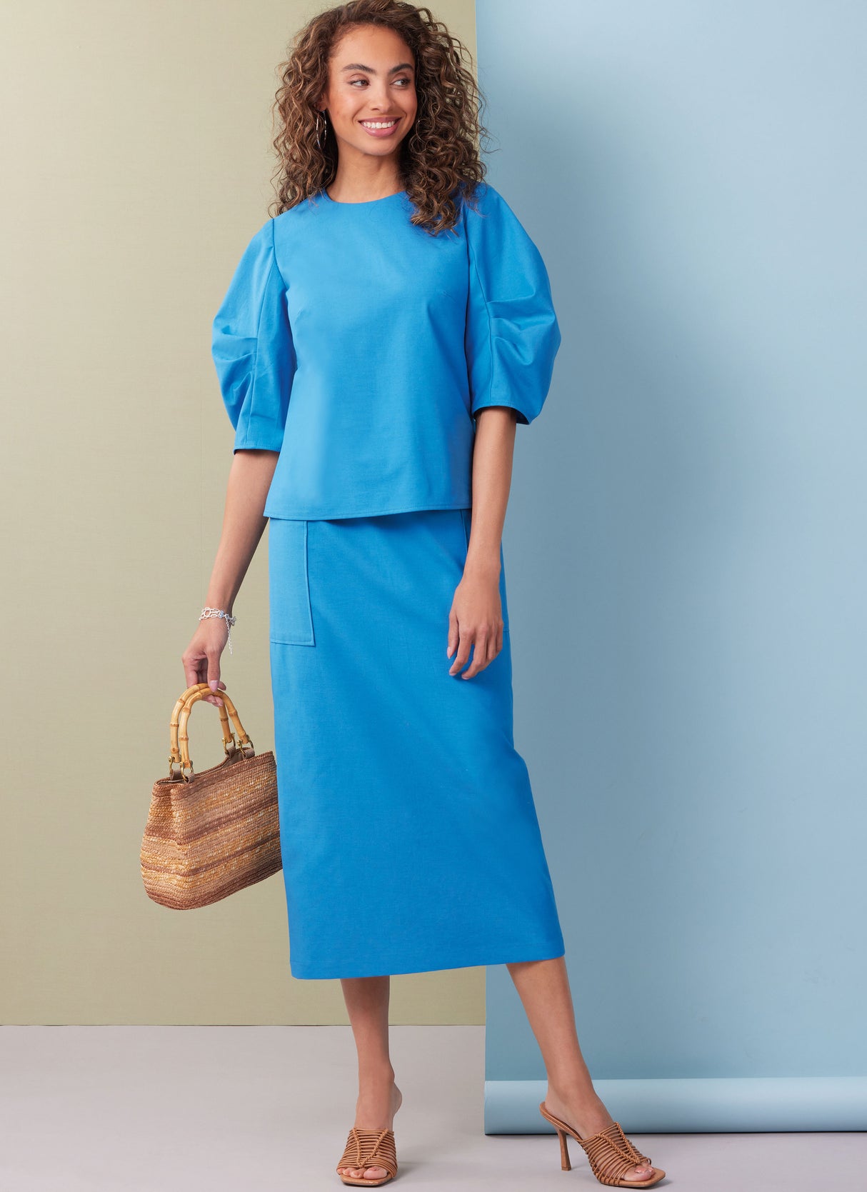 Patron Butterick n°7002 - Ensemble haut à manches bouffantes, jupe et pantalon fuselé