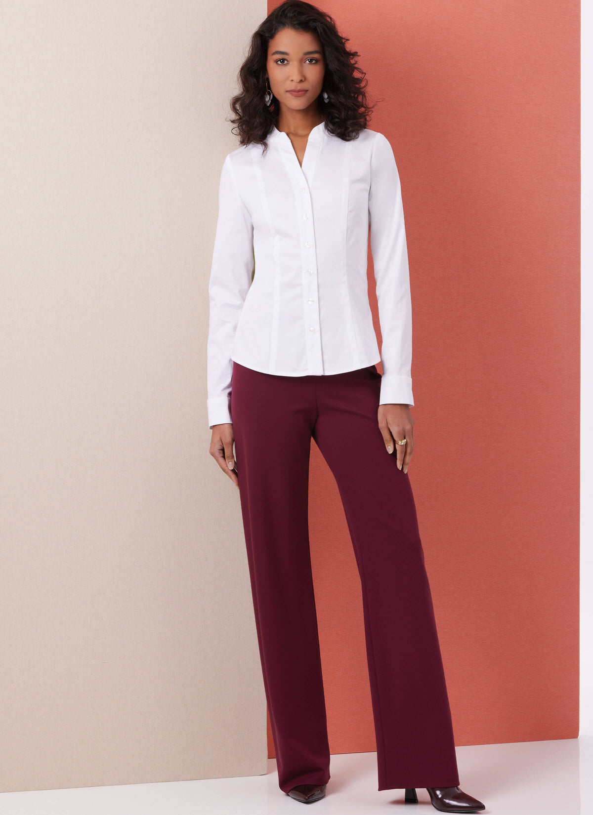 Patron Butterick n°7055 – Chemisier cintré à coutures princesse